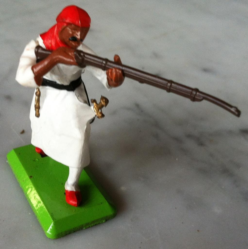 arabe fusil en joue